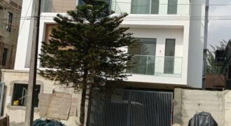 4 Units of Serviced 3-Bedroom Flat with in-built BQ, Lekki Phase 1