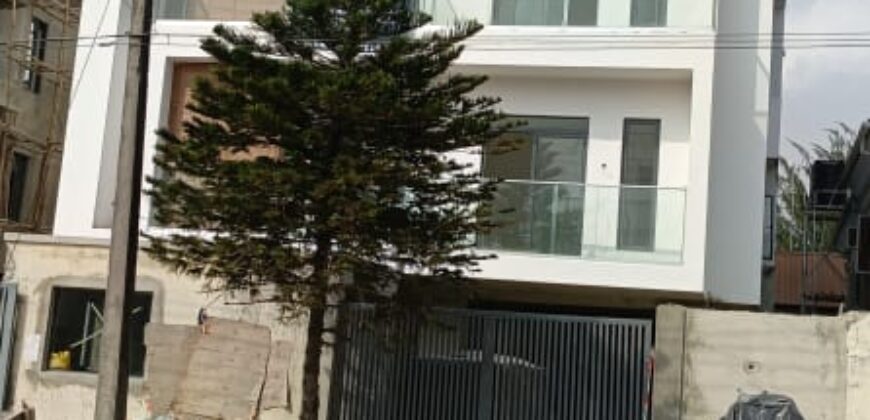 4 Units of Serviced 3-Bedroom Flat with in-built BQ, Lekki Phase 1
